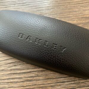 Oakley Authentic Glasses Case Only Black Medium Clamshell Hard Case